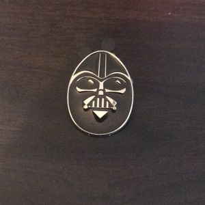 Star Wars Darth Vader Disney enamel pin